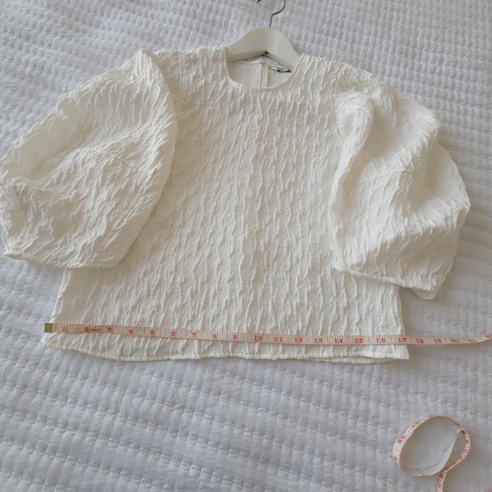 Zara White Blouse - ziper in the back, size xs
